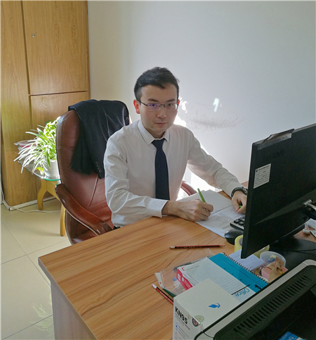 1637914150478030.jpg 张浩_副本.jpg